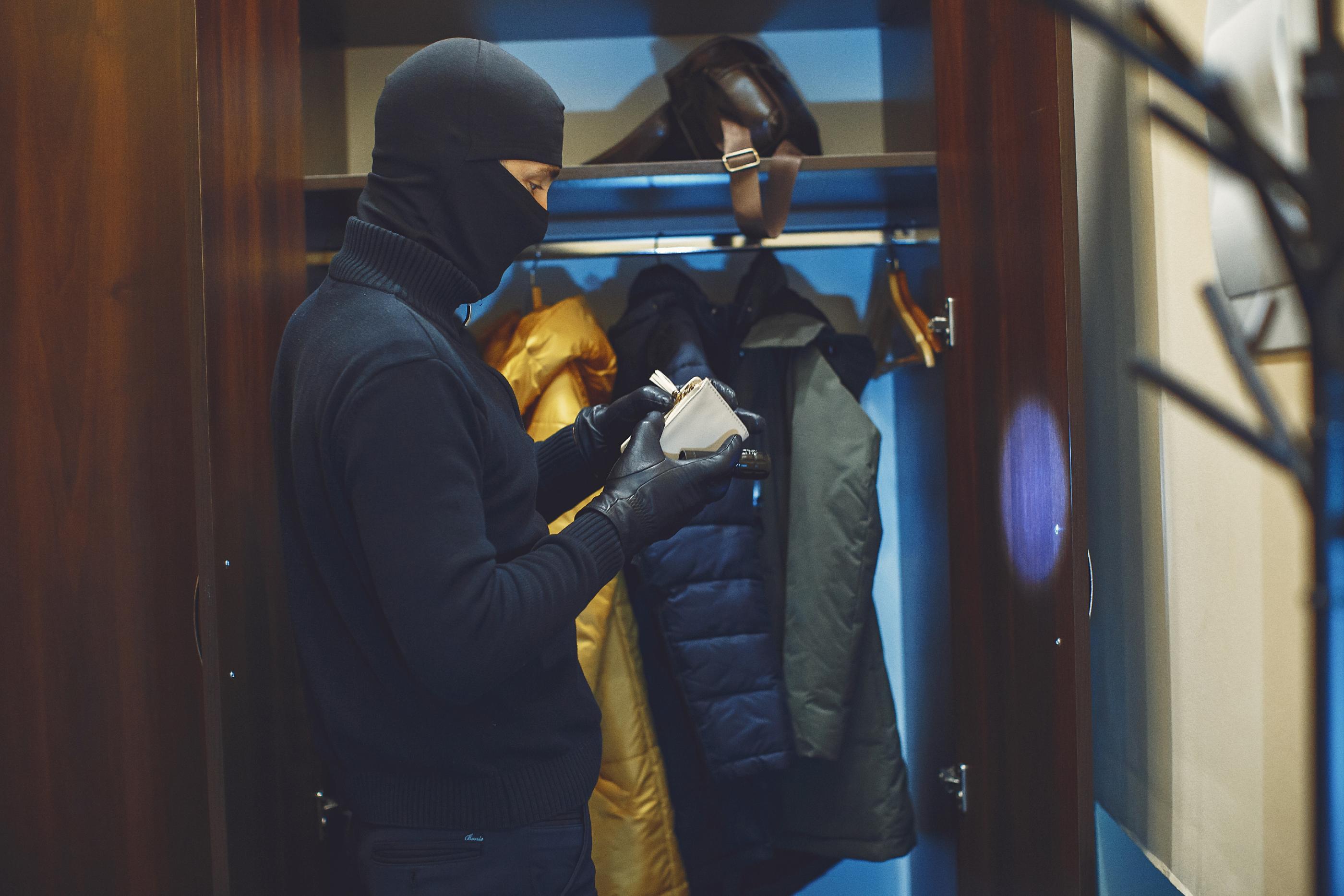 Eine gute Alarmanlage schützt das Zuhause vor Einbrechern